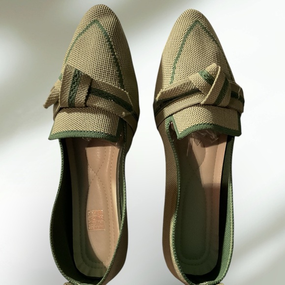 DHGate Elegant Olive Green Pointed Mesh Women's Shoes - Picture 1 of 9
